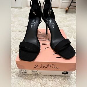 Wild Pair Elegant Black Heels